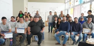 Reconocen a trabajadores cooperativos que llevaron obras a diferentes barrios