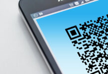 Activan el pago en dólares con débito y QR: será válido para comprar en cuotas