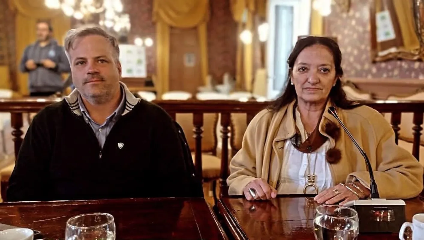 18-09-25 esteban POLLACCHI CRITICO_24_11zon