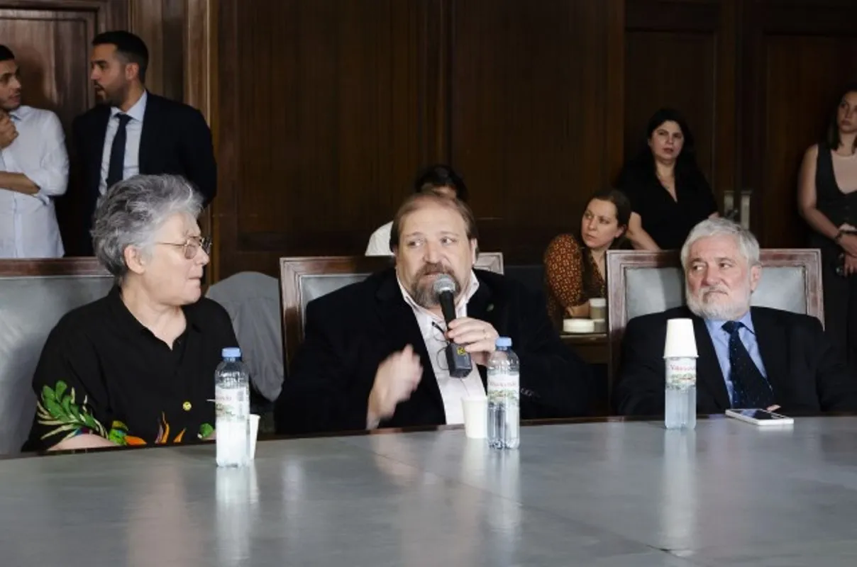 27-10-25 PANE PLENARIO_22_11zon