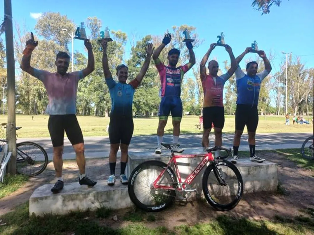 27-10-25 deportes CICLISMO_53_11zon