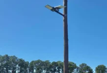 Una sociedad de fomento financió con fondos propios una obra de iluminación