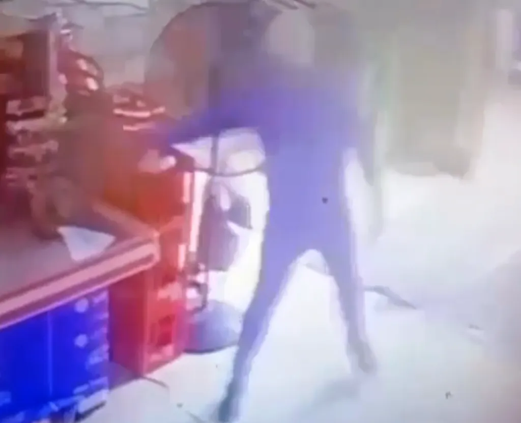 01-12-25 SUPERMERCADO ROBO ESCLARECIDO