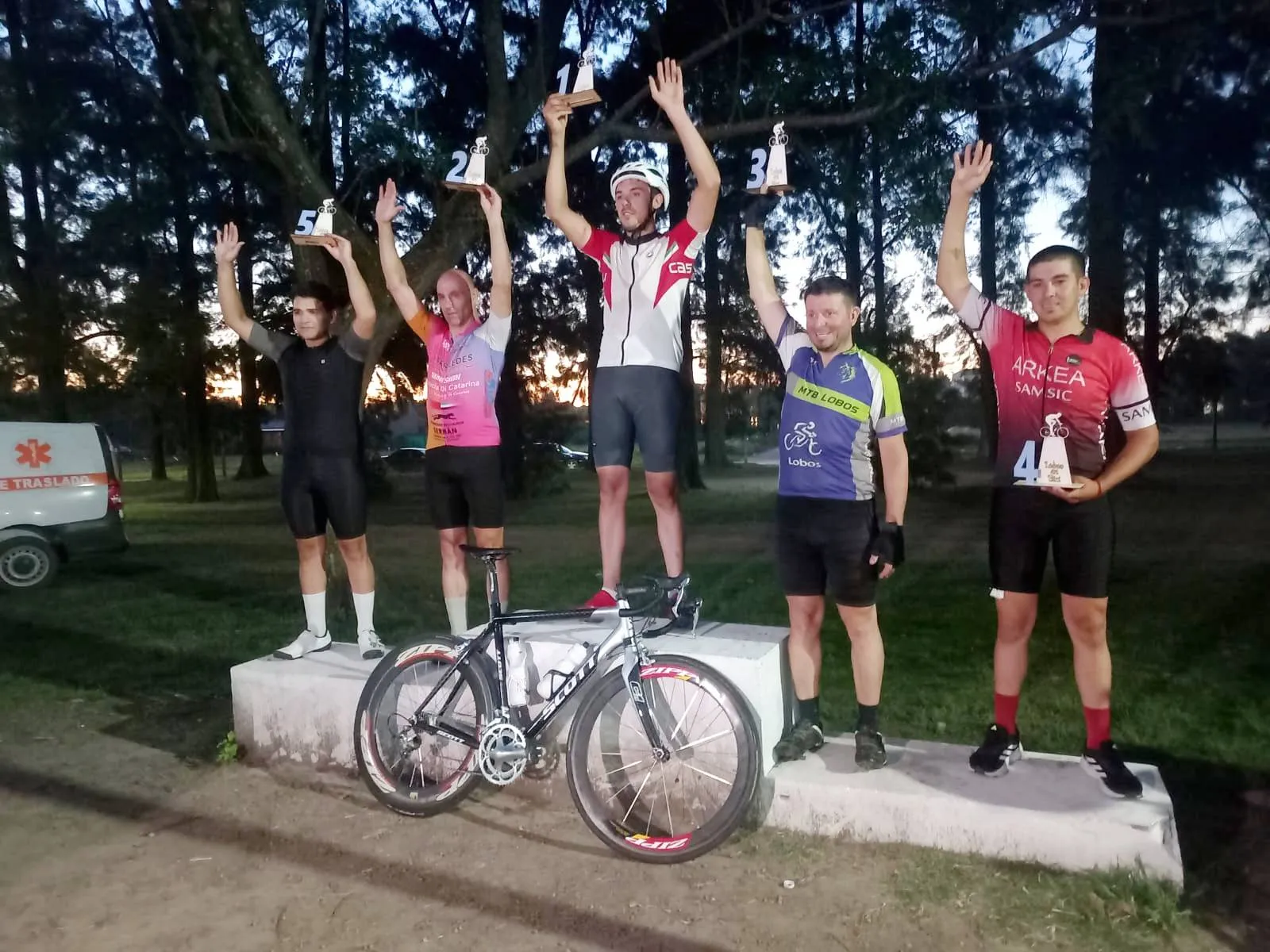 22-12-25 deportes CICLISMO-LOBOS_38_11zon