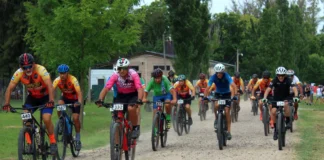Acción sobre ruedas en la vuelta