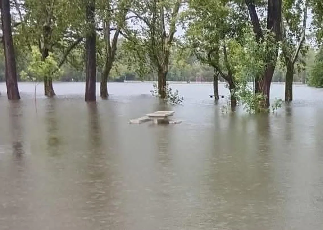 05-01-26 LLUVIA RECORD2_13_11zon