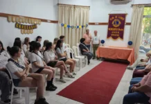 El Club de Leones de Mercedes premió la excelencia académica de los jóvenes locales