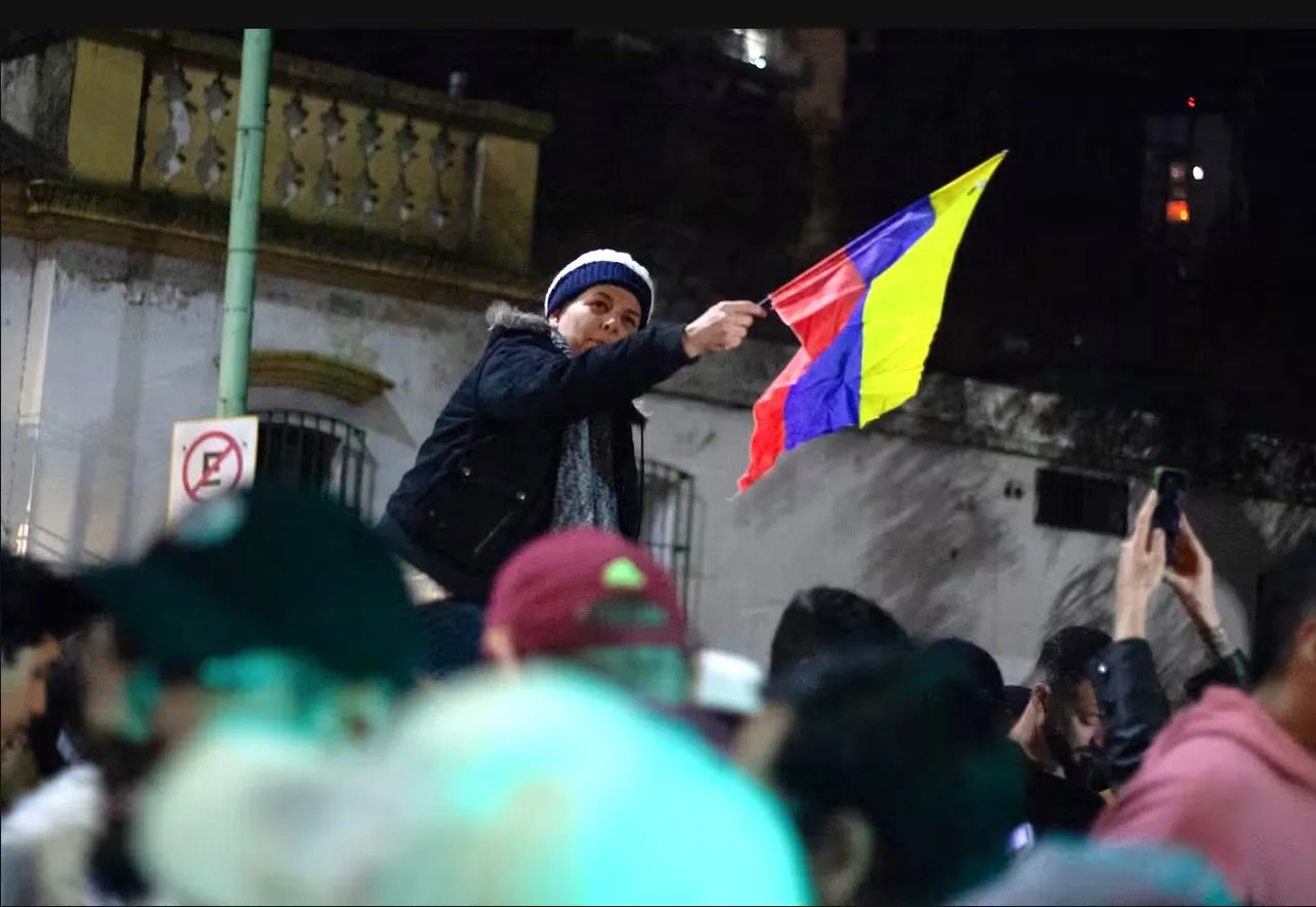 VENEZU MERCEDES_16_11zon