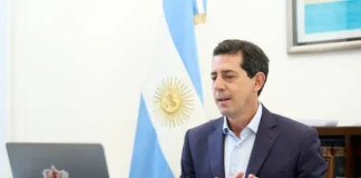 De Pedro compara la reforma laboral con la “revolución productiva” de Menem