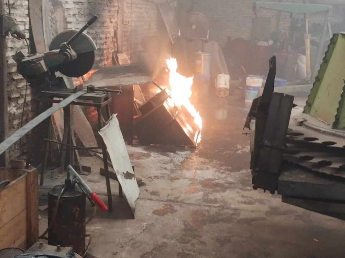 Jorge Lasala - Incendio de taller 2_6_11zon