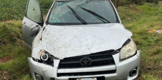 Dos mercedinos resultaron ilesos tras un espectacular vuelco en la Ruta 5