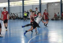 La Escuela Municipal inició su recorrido ante Independiente