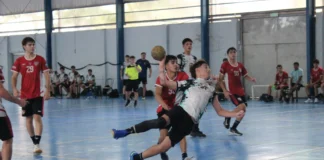 La Escuela Municipal inició su recorrido ante Independiente