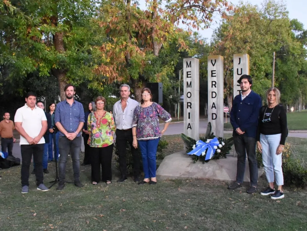 24 de marzo - Municipalidad de Suipacha 5_1_11zon