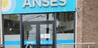 Estatales se movilizaron a ANSES en respaldo a reclamo por fondos previsionales