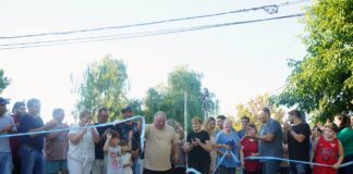 Municipio inauguró más pavimento en Lomas del Pacífico