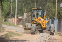 Servicios Públicos trabaja en caminos rurales y concreta plan de bacheo