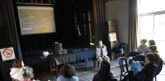 Finalizó el taller de DJ en La Trocha: una invitación a dar los primeros pasos en la música.