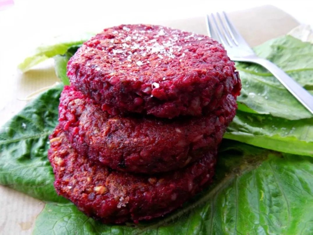 Receta de Lunes 4 de mayo de 2026 - Hamburguesas de remolacha_1_11zon