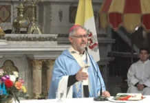 «La corrupción mata»: el duro mensaje de Scheinig durante una misa por Venezuela