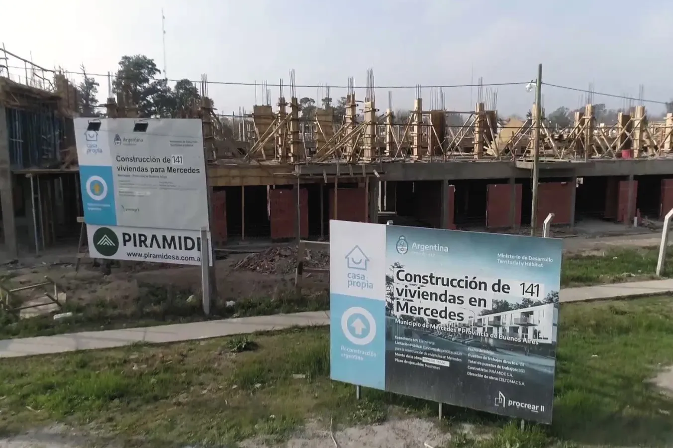 03-08-26 141 VISITA_21_11zon