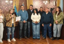 El parlamento local tuvo reconocimientosa diferentes sectores de la comunidad