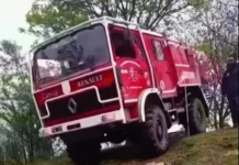 Bomberos de Mercedes se entrenan en conducción 4×4