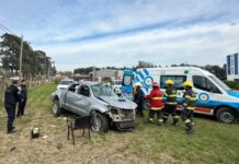 VIOLENTO DESPISTE Y VUELCO EN RUTA 5